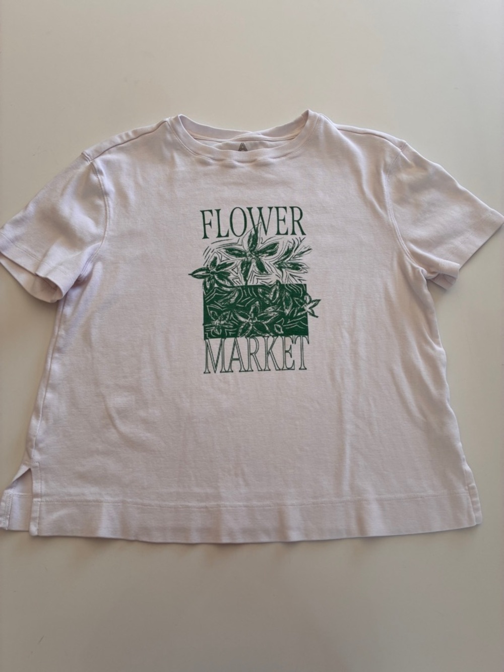 Able-White Tee-Green "Flower Market" Graphic-Basic-T-Shirt-Cotton-S